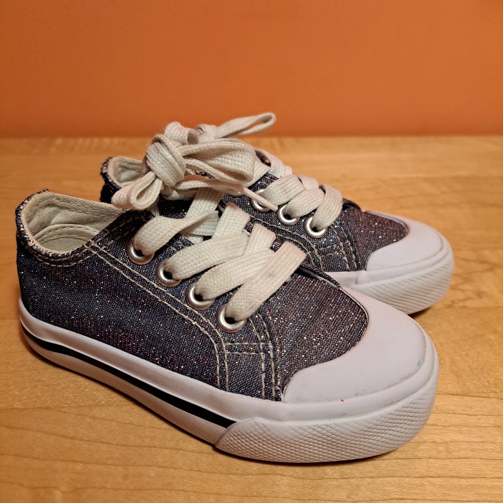 Girl sneakers